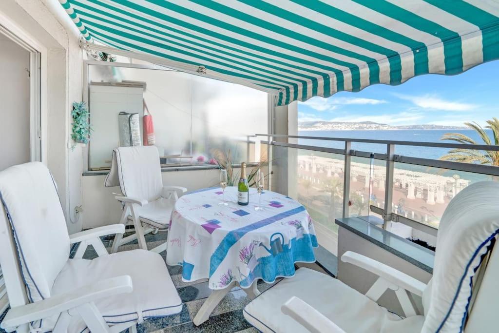 La Prom - A Two Bedroom Apartment With A Sea View Nice Luaran gambar