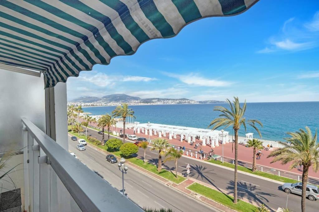 La Prom - A Two Bedroom Apartment With A Sea View Nice Luaran gambar